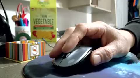 Snapshot of master_thorn chatting on 02/13/25, 02:56 Master Thorn online show from 02/13/25, 02:56