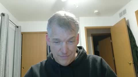 Snapshot of master_thorn chatting on 10/29/25, 02:14 Master Thorn online show from 10/29/25, 02:14