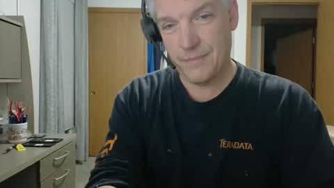 Snapshot of master_thorn chatting on 12/01/25, 03:11 Master Thorn online show from 12/01/25, 03:11