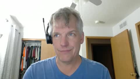 Snapshot of master_thorn chatting on 04/17/26, 02:14 Master Thorn online show from 04/17/26, 02:14