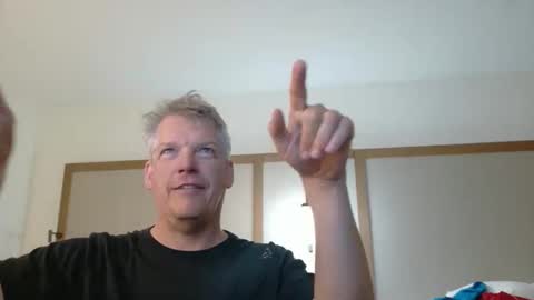 Snapshot of master_thorn chatting on 05/05/26, 02:25 Master Thorn online show from 05/05/26, 02:25