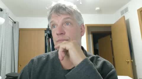 Snapshot of master_thorn chatting on 05/15/26, 02:51 Master Thorn online show from 05/15/26, 02:51