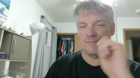 Snapshot of master_thorn chatting on 05/20/26, 03:02 Master Thorn online show from 05/20/26, 03:02