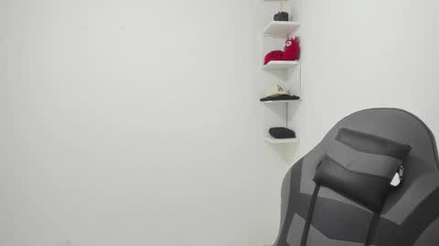 Alpha junior online show from 11/05/25, 04:29