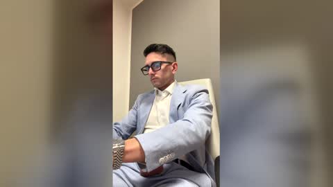 Snapshot of masterboss_fl chatting on 04/16/26, 11:44 Master Boss online show from 04/16/26, 11:44