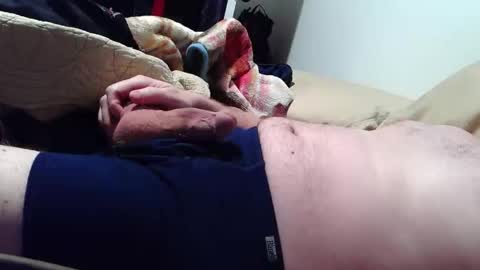 Snapshot of masterdb8r chatting on 12/14/25, 07:58 masterdb8r online show from 12/14/25, 07:58