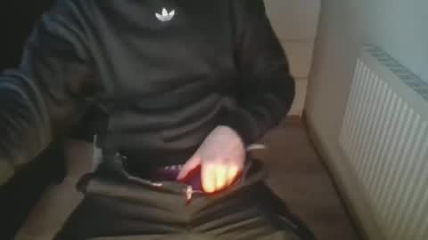 Snapshot of masterjepp92 chatting on 03/10/25, 10:45 masterjepp92 online show from 03/10/25, 10:45