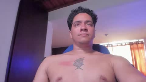 Snapshot of masterjuanc chatting on 10/23/25, 08:40 Juan Independent Model online show from 10/23/25, 08:40