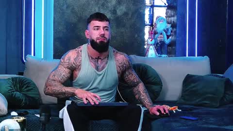 masterkingofmuscle online show from 12/11/24, 08:47