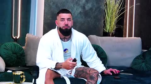 masterkingofmuscle online show from 02/03/25, 07:18