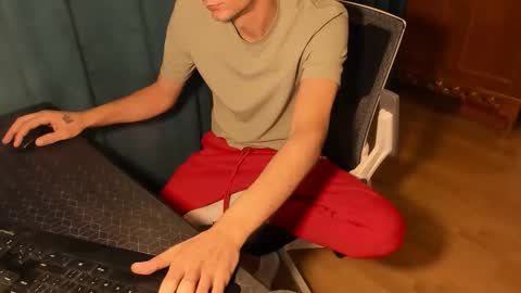 Silly Rabbit  online show from 02/16/26, 05:53