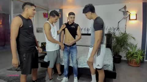 Team Cris Darwin- Fernando- Stiven- David online show from 10/13/25, 11:21