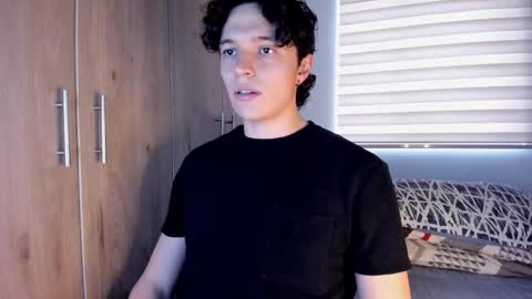 Snapshot of mastrangelo_x chatting on 03/28/26, 10:42 mastrangelo_x online show from 03/28/26, 10:42