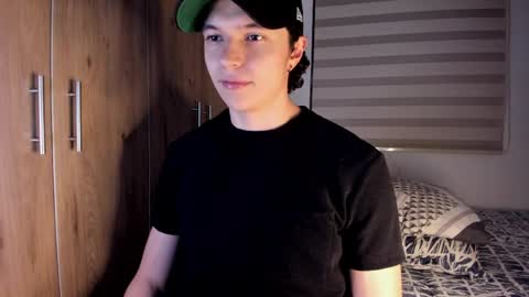 Snapshot of mastrangelo_x chatting on 04/05/26, 01:36 mastrangelo_x online show from 04/05/26, 01:36