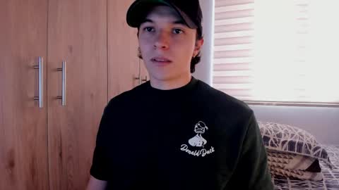 Snapshot of mastrangelo_x chatting on 04/11/26, 10:14 mastrangelo_x online show from 04/11/26, 10:14