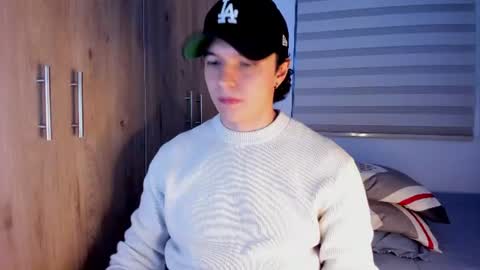 Snapshot of mastrangelo_x chatting on 06/27/26, 05:01 mastrangelo_x online show from 06/27/26, 05:01