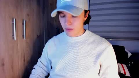 Snapshot of mastrangelo_x chatting on 07/13/26, 04:48 mastrangelo_x online show from 07/13/26, 04:48