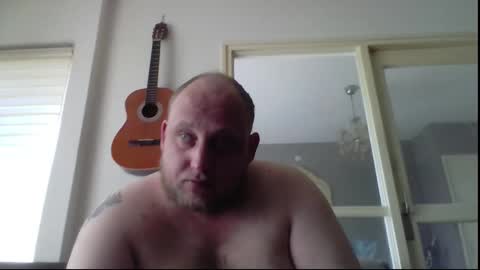 Snapshot of mastrubeertje1988 chatting on 04/27/26, 10:35 mastrubeertje1988 online show from 04/27/26, 10:35