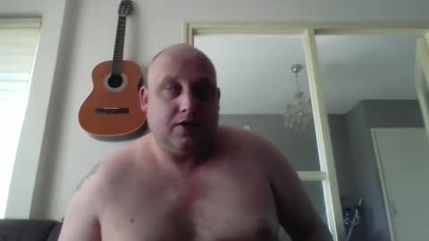 Snapshot of mastrubeertje1988 chatting on 05/07/26, 10:09 mastrubeertje1988 online show from 05/07/26, 10:09