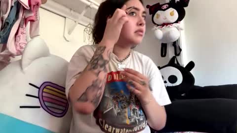 Snapshot of masturbatingmariamiller chatting on 11/15/25, 08:27 masturbatingmariamiller online show from 11/15/25, 08:27