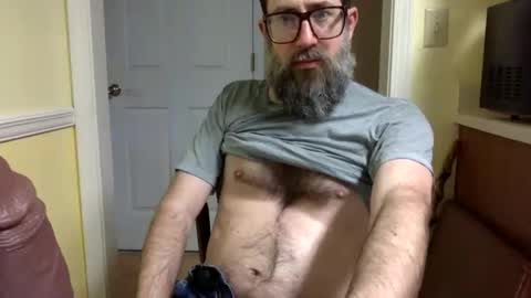 Snapshot of masturbauteur chatting on 06/04/26, 11:00 masturbauteur online show from 06/04/26, 11:00