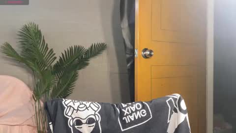 SuSu online show from 09/19/25, 03:08