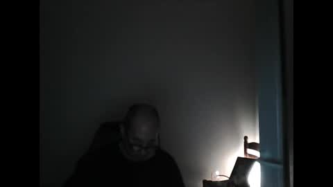 Snapshot of mat11efou chatting on 04/19/26, 02:55 mat11efou online show from 04/19/26, 02:55