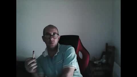 Snapshot of mat11efou chatting on 04/19/26, 03:22 mat11efou online show from 04/19/26, 03:22