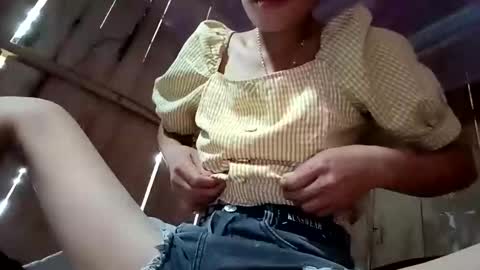 Snapshot of matbiec99 chatting on 10/31/25, 04:57 matbiec99 online show from 10/31/25, 04:57