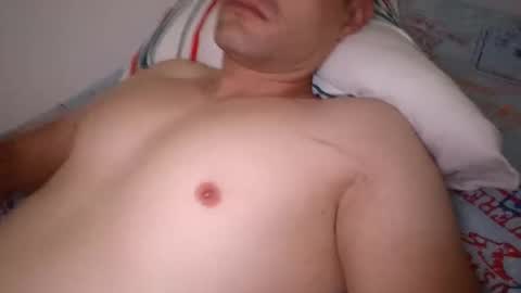 Snapshot of mateo2803 chatting on 06/08/26, 04:35 mateo2803 online show from 06/08/26, 04:35