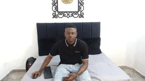 Snapshot of mateo_derek chatting on 04/22/26, 02:58 online show from 04/22/26, 02:58