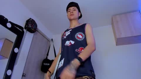 mateo_escobar online show from 09/10/25, 05:24