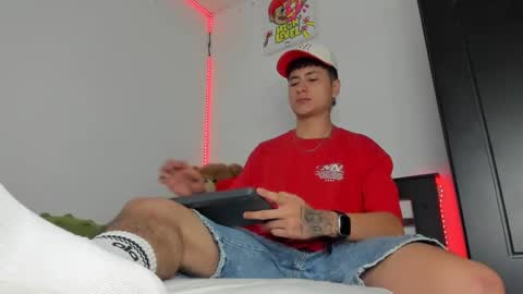 mateo_escobar online show from 01/15/26, 03:44