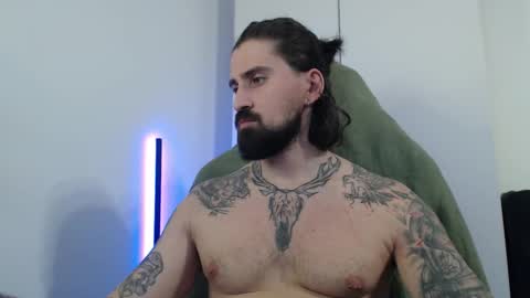 Snapshot of mateohalifa chatting on 10/31/25, 05:36 mateohalifa online show from 10/31/25, 05:36