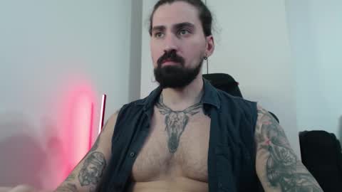 Snapshot of mateohalifa chatting on 12/02/25, 12:43 mateohalifa online show from 12/02/25, 12:43