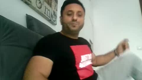 Snapshot of matheoplayboy chatting on 10/18/25, 12:06 PlayBoy online show from 10/18/25, 12:06