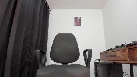 Snapshot of matheusbeard2 chatting on 03/14/26, 08:58 Matheus online show from 03/14/26, 08:58