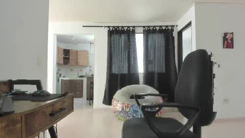 Snapshot of matheusbeard2 chatting on 04/12/26, 04:56 Matheus online show from 04/12/26, 04:56