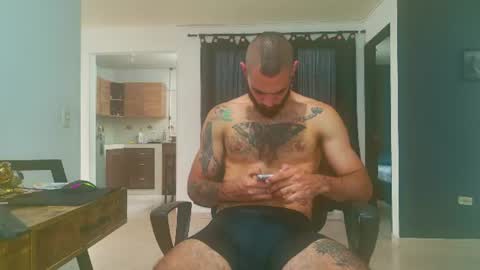 Snapshot of matheusbeard2 chatting on 07/11/26, 09:38 Matheus online show from 07/11/26, 09:38