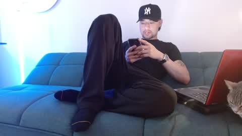 Snapshot of mathew444 chatting on 02/15/26, 08:05 STRURIBE ON INSTAGRAM online show from 02/15/26, 08:05