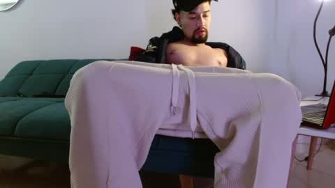 Snapshot of mathew444 chatting on 04/06/26, 08:48 STRURIBE ON INSTAGRAM online show from 04/06/26, 08:48