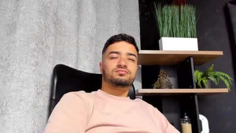 Mathews online show from 12/06/24, 11:44