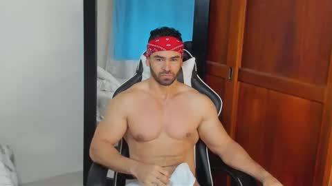 mathews_smith online show from 12/20/25, 11:39