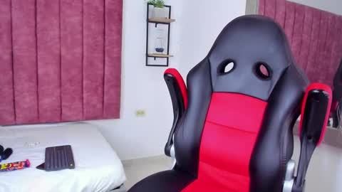 mathias cocks online show from 01/17/25, 12:31