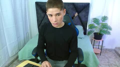 Mati online show from 09/12/25, 01:22