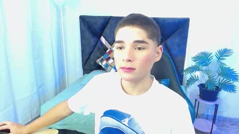 Mati online show from 09/29/25, 01:38