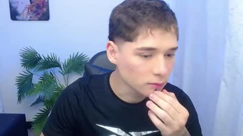 Mati online show from 06/10/26, 01:32