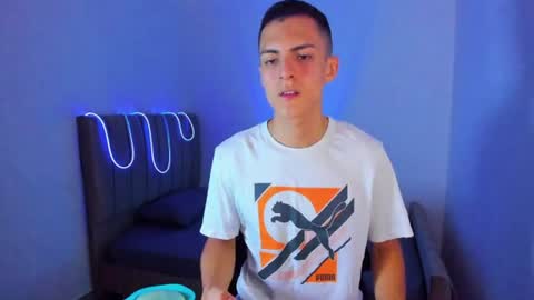 Snapshot of matiius18 chatting on 07/20/26, 03:47 Matias online show from 07/20/26, 03:47