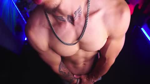 Snapshot of matiusdf chatting on 03/26/26, 10:15 matius online show from 03/26/26, 10:15