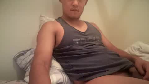 Snapshot of matoka33 chatting on 11/16/25, 09:31 Dad online show from 11/16/25, 09:31